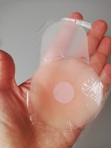 Isekleepuvad nibukaitsmed, nähtamatu rinnahoidja (5 foto / 6)