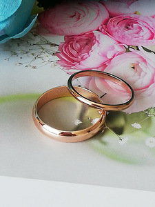 Кольца разные модели, размеры. Обручальные тоже (2 фото из 9)