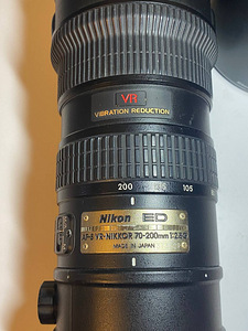 Nikon AF-S Nikkor 70-200mm f/2.8G IF-ED VR (2 foto / 3)