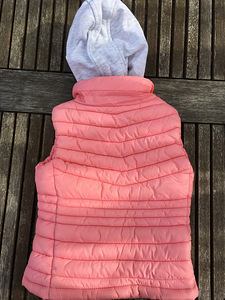 Vest nr 104 (2 foto / 2)