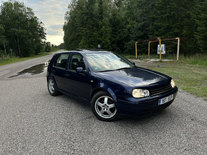 Volkswagen Golf 4 GTI 2.3 110kw Recaro. (3 foto / 11)