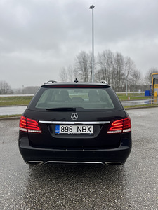 Mercedes-Benz E350 4matic (7 foto / 13)