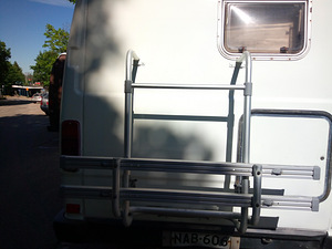 Haagissuvilate rattahoidjad (2 foto / 3)