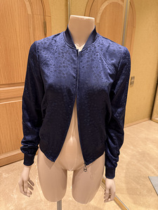 GUESS размер XS/S (2 фото из 8)