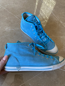 Guess tossud suurus 40 (3 foto / 10)
