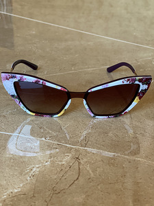 Dolce &Gabbana солнцезащитные очки , оригинал (5 фото из 9)
