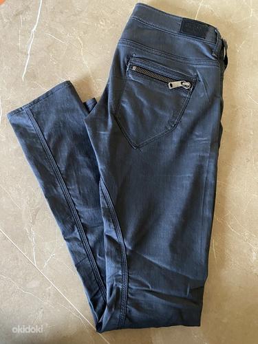 GUESS джинсовый костюм , размер S (фото #2)