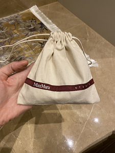 Max Mara украшения (5 фото из 5)