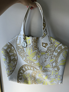 VERSACE (1 foto / 6)