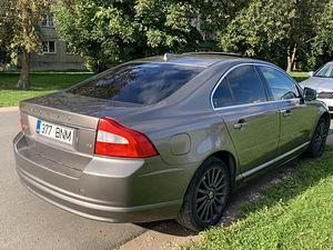Volvo s80 2,4 d5 136kw 185hp 2007 keyless (4 foto / 8)