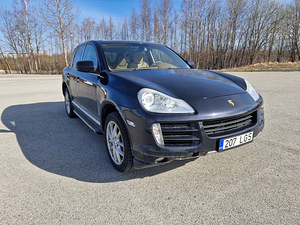 Porsche Cayenne 3.0 176kW (2 foto / 5)