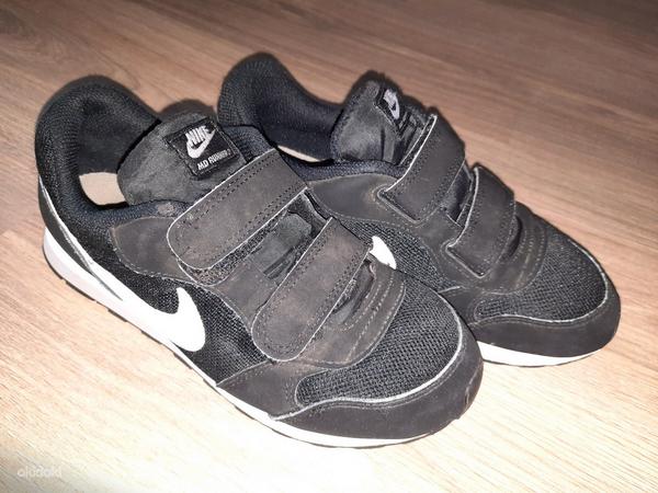 Кроссовки Nike 34 размер. В хорошем состоянии. (фото #1)