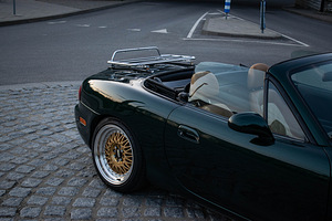 Mazda MX-5 (4 фото из 15)