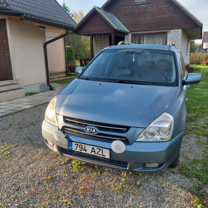 Kia Carnival 2006 (2 foto / 6)
