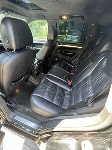 Porsche Cayenne (7 фото из 9)