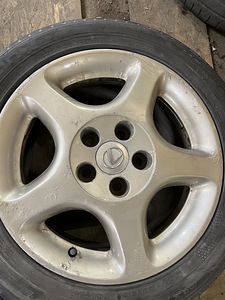 5*114,3 veljed + suve rehvid (1 foto / 5)