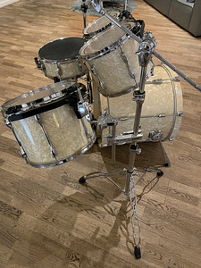 TAMA ROCKSTAR TRUMMIKOMPLEKT (5 foto / 9)