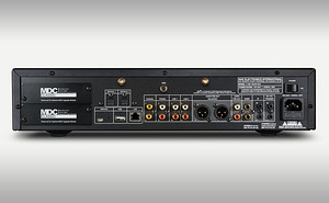 Предварительный усилитель NAD C658 Streaming DAC (2 фото из 4)