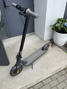 Segway Ninebot G30 (1 foto / 4)
