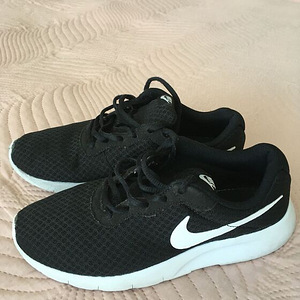 Кроссовки Nike 36 (1 фото из 1)