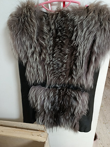 Hõbe rebase karvaga vest (2 foto / 2)