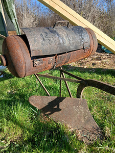 Isetehtud grill (1 foto / 3)