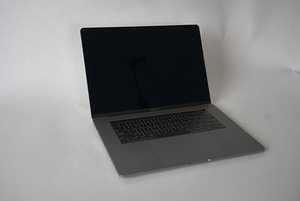 Apple MacBook Pro i7 2.6Ghz 15" 2018 UHD Graphics 630 (3 foto / 8)