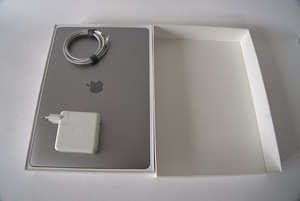 Apple MacBook Pro i7 2.6Ghz 15" 2018 UHD Graphics 630 (7 foto / 8)