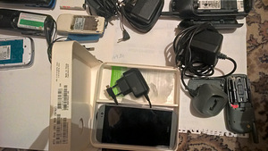 Mobiiltelefonid läbi aegade (2 foto / 4)
