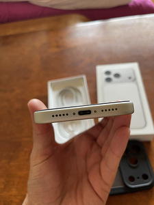 iPhone 17 pro 256gb silver (7 foto / 9)