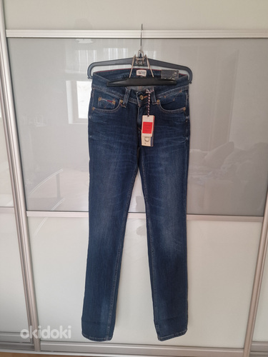 Новые джинсы Hilfiger Regular, размер 26, длина 34. (фото #4)