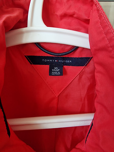 Ветровка Tommy Hilfiger, размер XS (2 фото из 2)