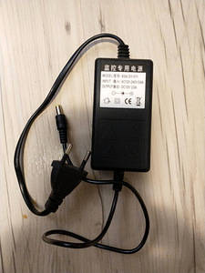 Lion зарядное устройство USB (6 фото из 8)