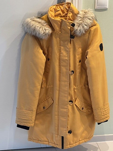 Зимняя куртка VERO MODA (1 фото из 2)