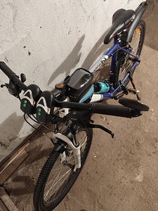 KROSS Hexagon V4 26" M (165 - 174) (8 foto / 9)