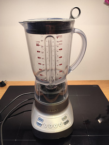 Blender (1 foto / 2)