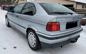 BMW 318ti compact e36 varuosadeks (3 foto / 9)