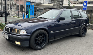BMW 318 touring e36 individual varuosadena (2 foto / 10)