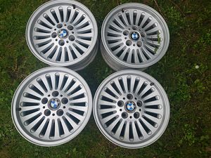BMW E39. orginaal valuveljed (3 foto / 6)