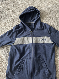 Hugo Boss (1 фото из 2)