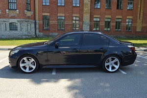 M: BMW E60 530d 170kW+ (3 foto / 13)