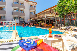 SELENIUM HOTEL (2 foto / 10)