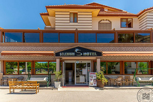 SELENIUM HOTEL (3 foto / 10)