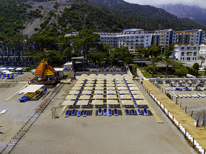 OJI BEACH HOTEL (10 фото из 10)