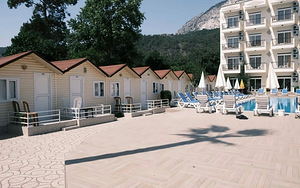 IMEROS HOTEL (2 фото из 7)