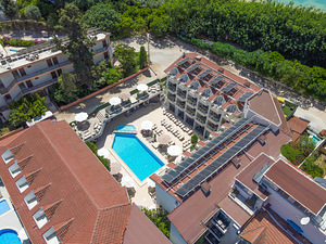 MR CRANE HOTEL (3 foto / 10)