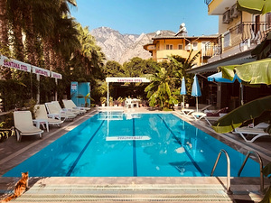 SANTANA HOTEL (3 foto / 10)