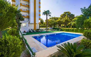 LARA GARDEN (2 фото из 10)
