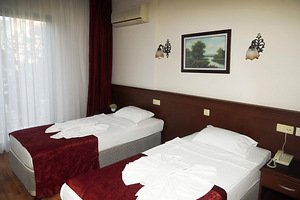 ASTORIA HOTEL (4 foto / 6)
