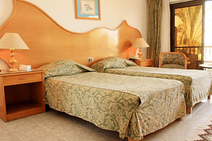 TURQUOISE BEACH HOTEL (8 фото из 10)